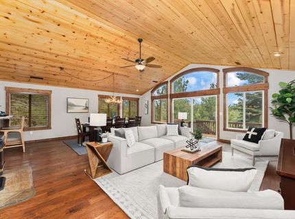 12397 Stockholm Way, Truckee, CA 96161 Photo