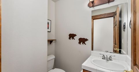 12397 Stockholm Way, Truckee, CA 96161 Photo