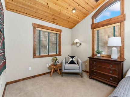 12397 Stockholm Way, Truckee, CA 96161 Photo
