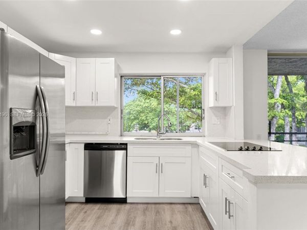 9091 Lime Bay Blvd, Unit 304, Tamarac, FL 33321