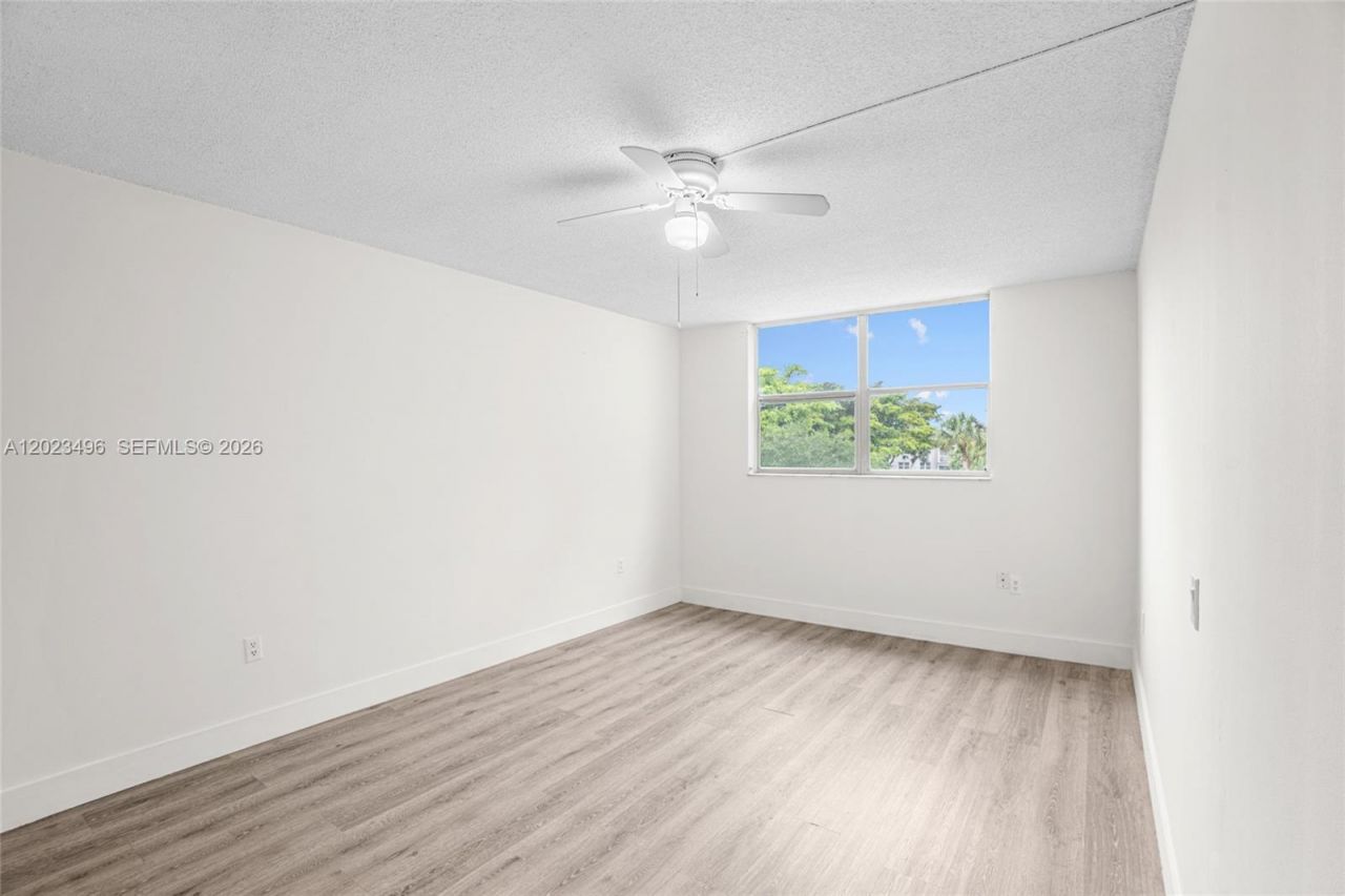 9091 Lime Bay Blvd, Unit 304, Tamarac, FL 33321 Photo
