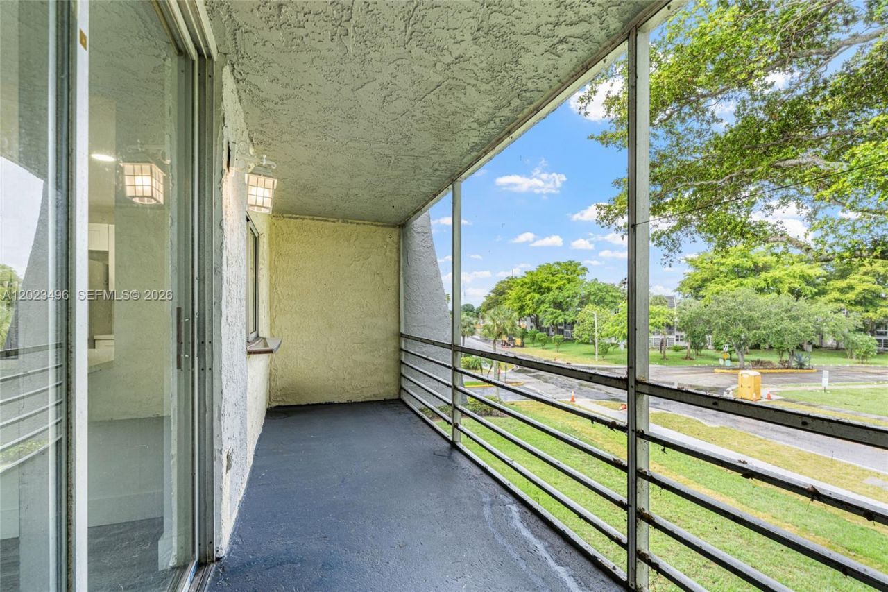 9091 Lime Bay Blvd, Unit 304, Tamarac, FL 33321 Photo