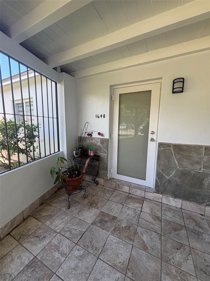 1648 SW 13th St , Unit NA, Miami, FL 33145 Photo
