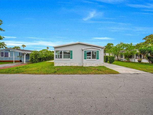 19800 SW 180th Ave lot 81 lot 82 , Miami, FL 33187