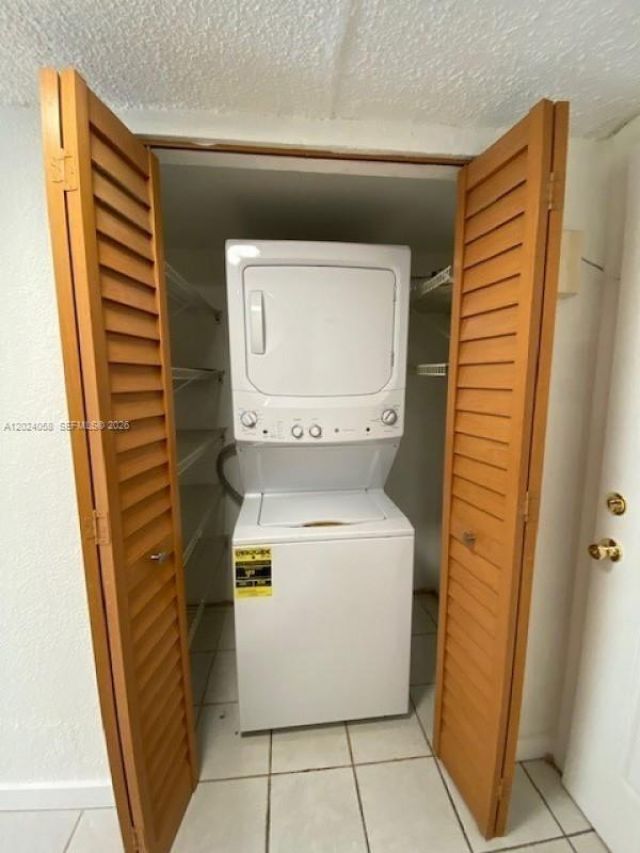 1300 W 47th Pl , Unit 118, Hialeah, FL 33012 Photo