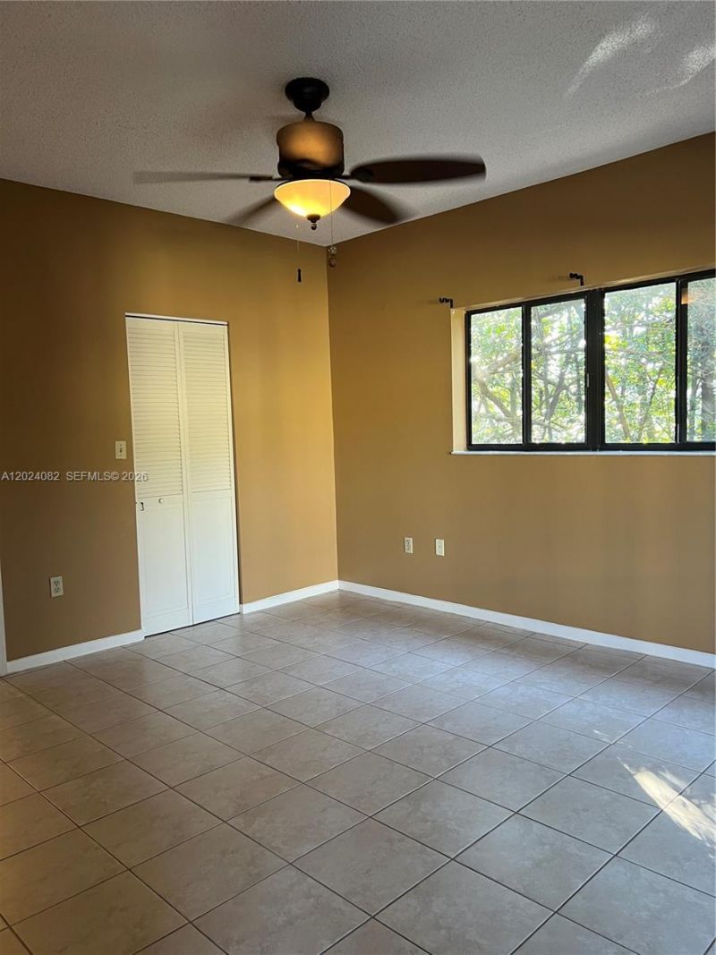 2445 SW 18th Ter, Unit 920, Fort Lauderdale, FL 33315 Photo