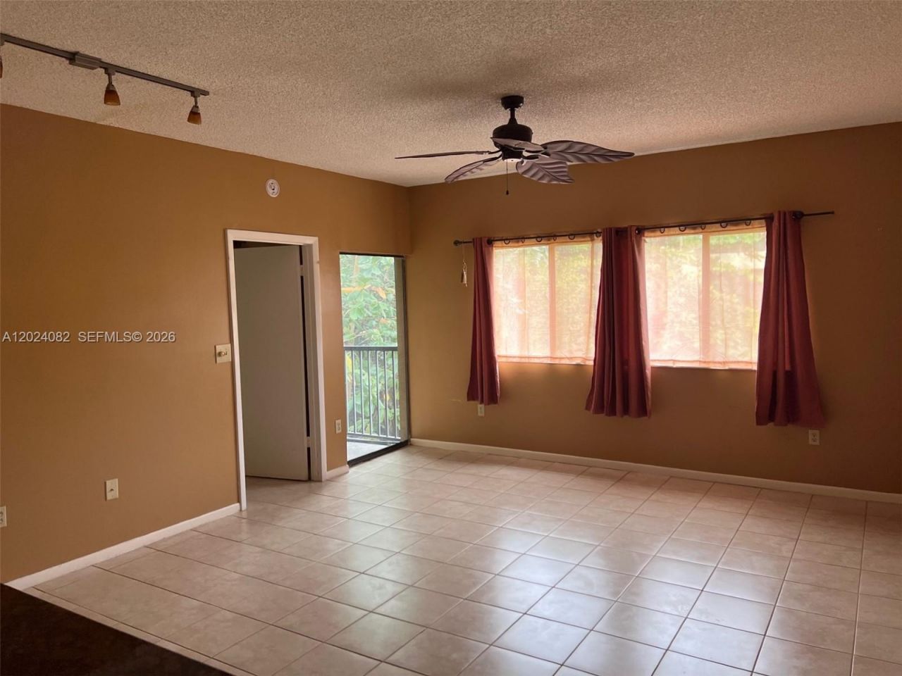 2445 SW 18th Ter, Unit 920, Fort Lauderdale, FL 33315 Photo