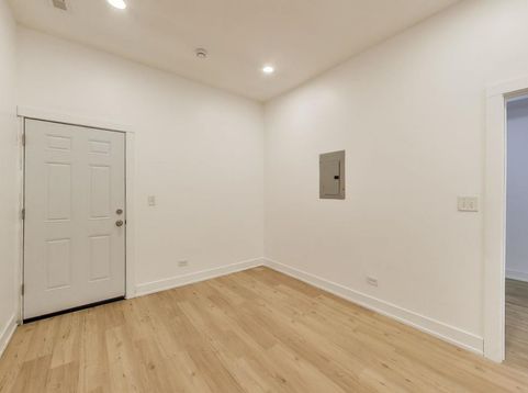 Main Photo