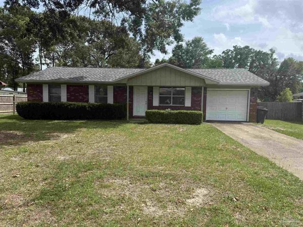 321 Forest Hills Dr, Pensacola, FL 32533