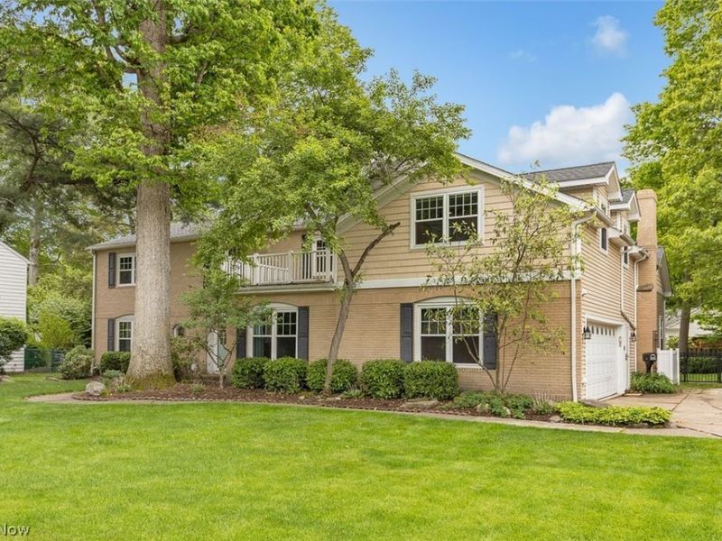 30475 Timber Lane, Bay Village, OH 44140 Photo 2