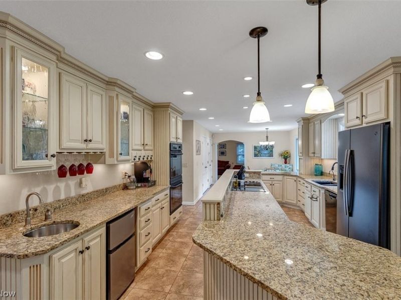 30475 Timber Lane, Bay Village, OH 44140 Photo 5
