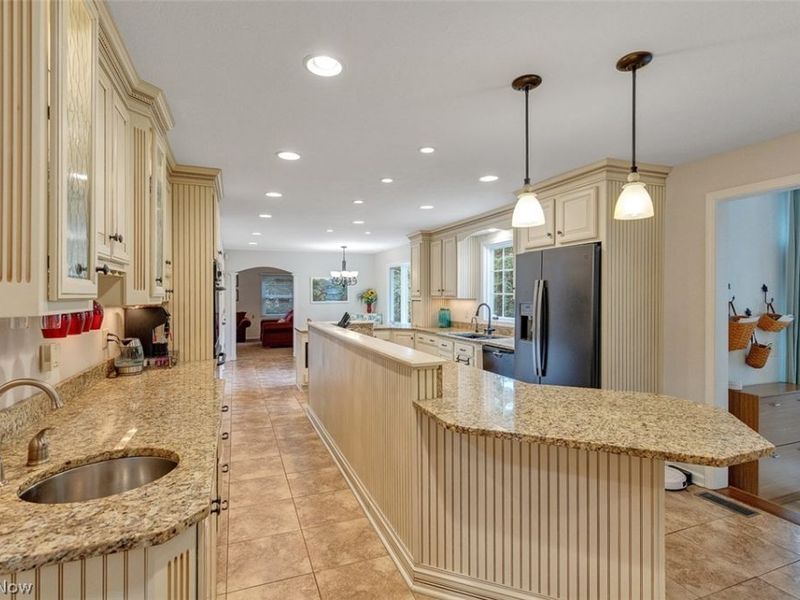 30475 Timber Lane, Bay Village, OH 44140 Photo 6
