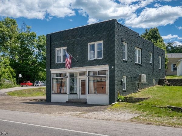 5708 Grand Central Avenue, Vienna, WV 26105