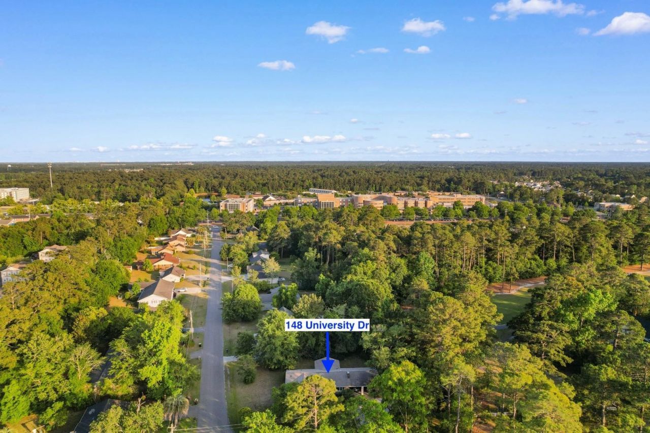 148 University Dr. Photo 31