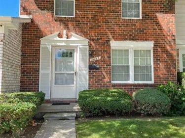 2655 SEATON CIRCUIT S, Warren, MI 48091
