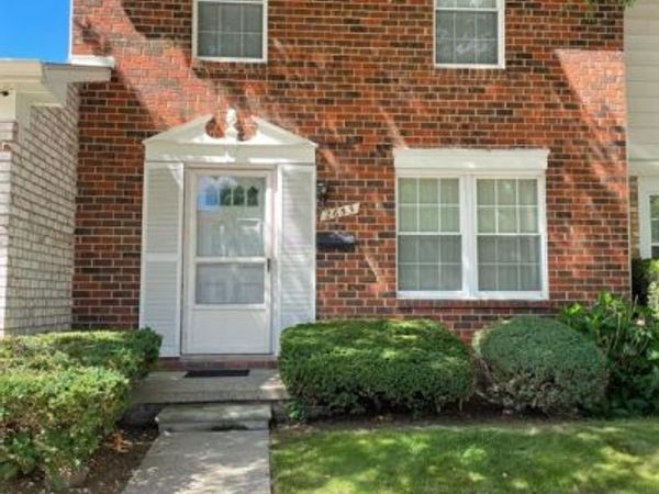2655 SEATON CIRCUIT S , Warren, MI 48091