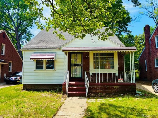 19455 Avon Avenue , Detroit, MI 48219