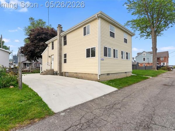4354 S 5th Street, Luna Pier, MI 48157