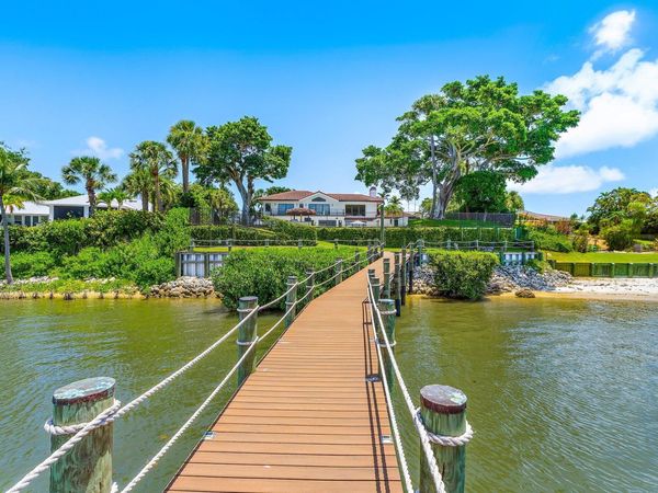 9 N River Road, Stuart, FL 34996
