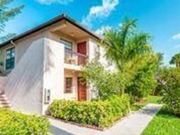 9284 Vista Del, Unit F, Boca Raton, FL 33428