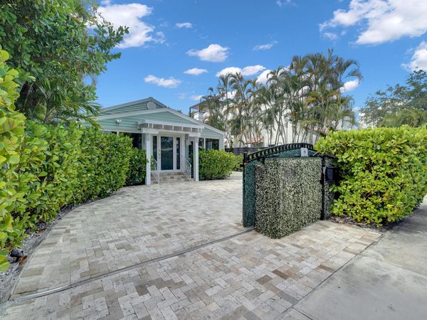 1216 SE 1st Street, Fort Lauderdale, FL 33301