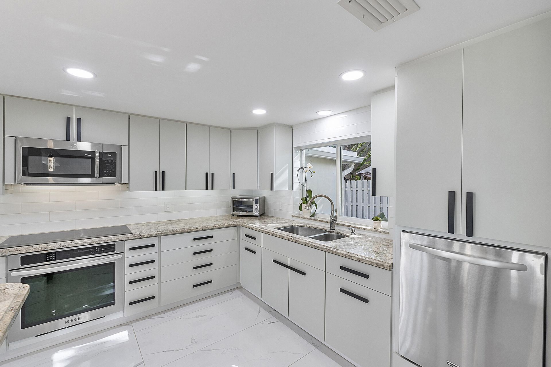 1900 NE 16th Terrace, Fort Lauderdale, FL 33305 Photo
