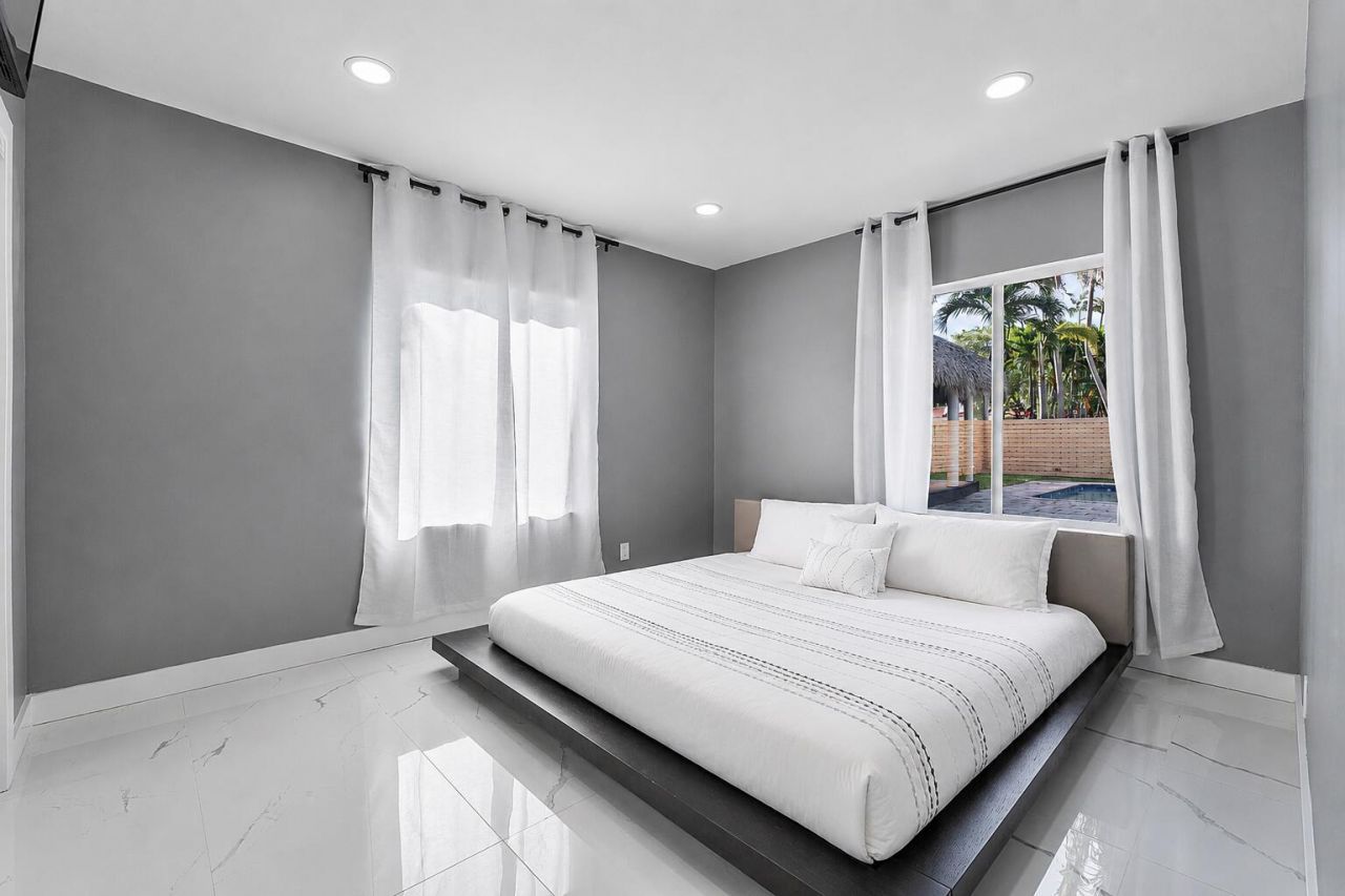 1900 NE 16th Terrace, Fort Lauderdale, FL 33305 Photo