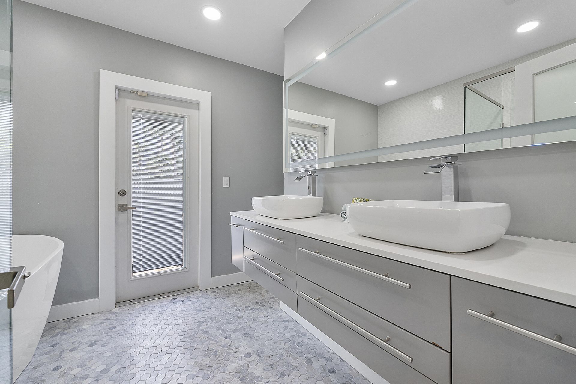 1900 NE 16th Terrace, Fort Lauderdale, FL 33305 Photo