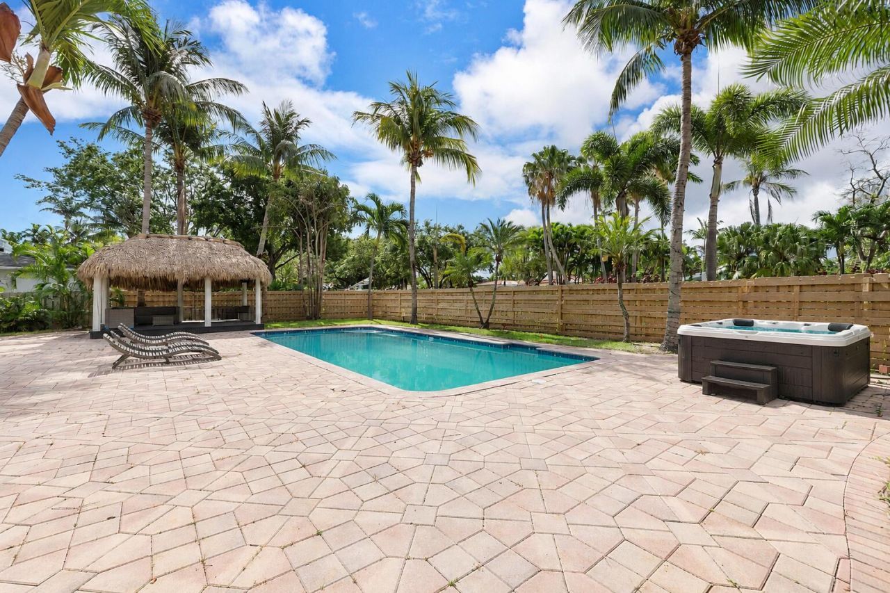 1900 NE 16th Terrace, Fort Lauderdale, FL 33305 Photo