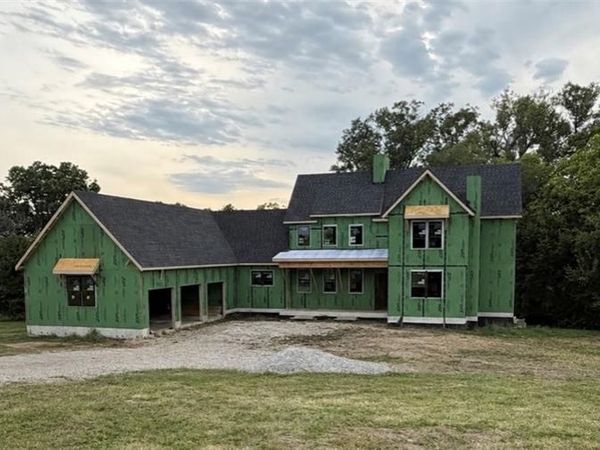 1620 S Borgan Road, Buckner, MO 64016