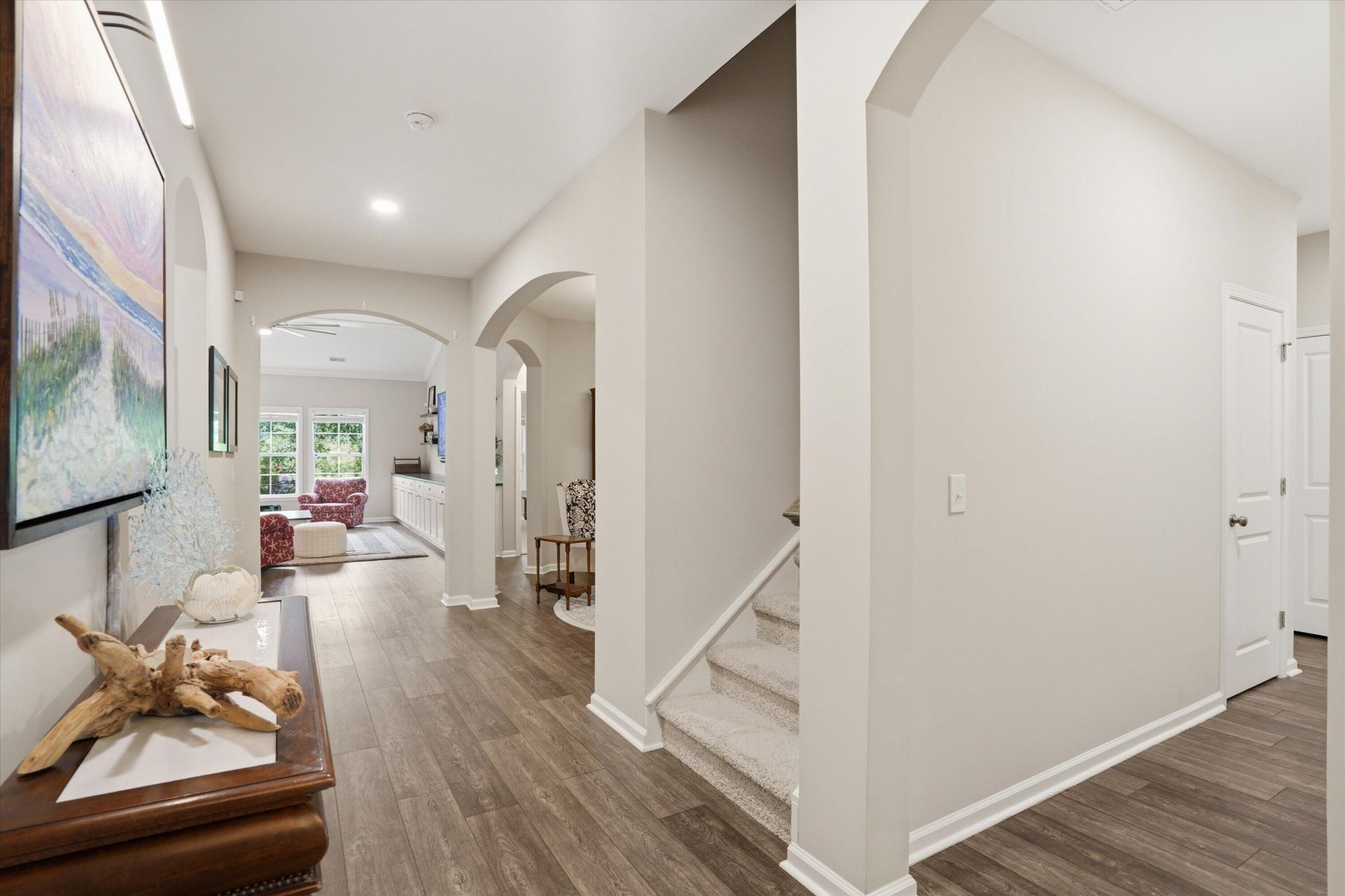 302 Sterlington Way Photo 12