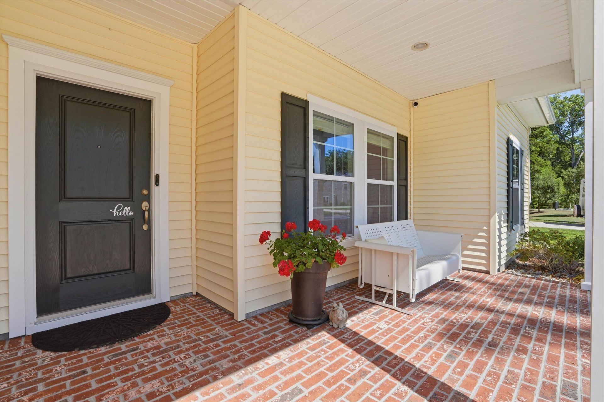 302 Sterlington Way Photo 4