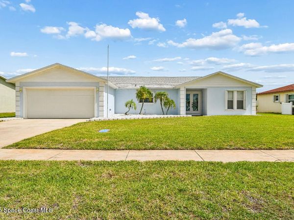 1940 Porpoise Street , Merritt Island, FL 32952