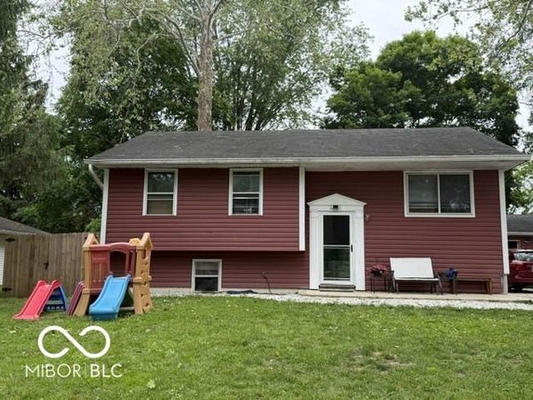 971 Rolling Hill Road , Greenwood, IN 46142