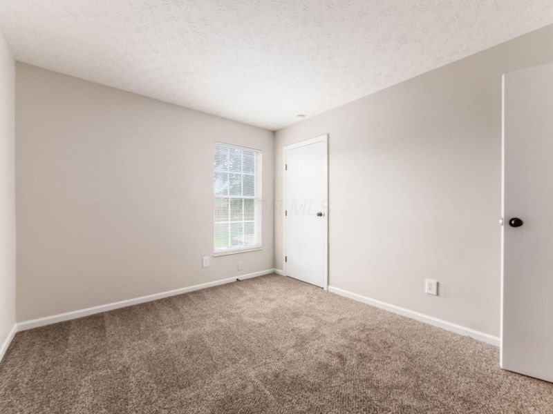 1606 Autumn Village Drive, Columbus, OH 43223 Photo 22