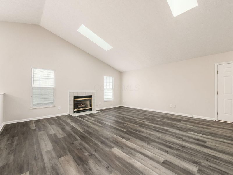 1606 Autumn Village Drive, Columbus, OH 43223 Photo 5