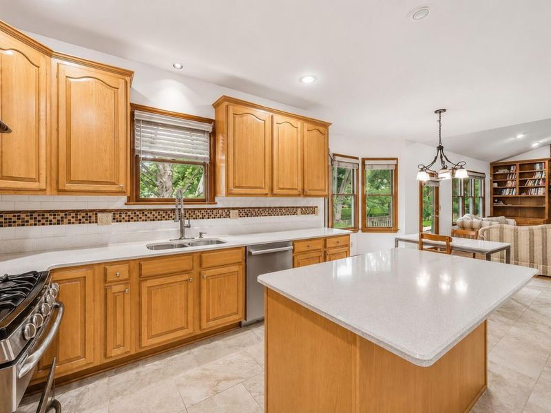 3172 Fisher Place, Columbus, OH 43221 Photo 10