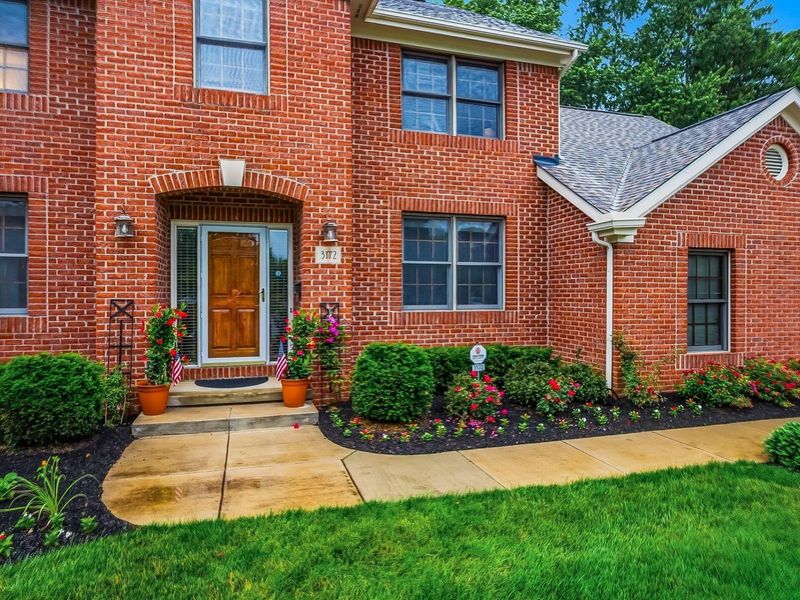 3172 Fisher Place, Columbus, OH 43221 Photo 2