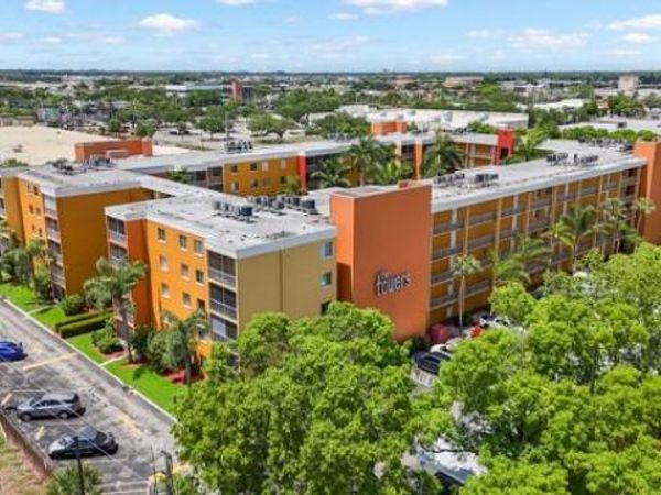 2366 E Mall DR , Unit 516, FORT MYERS, FL 33901
