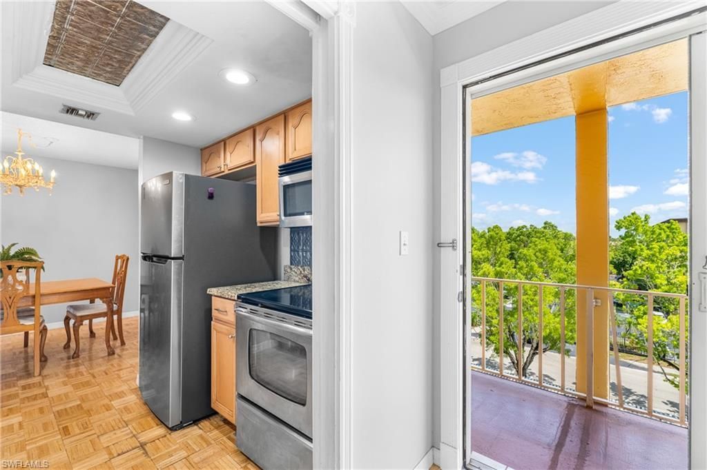 2366 E Mall Dr , Unit 516, Fort Myers, FL 33901 Photo