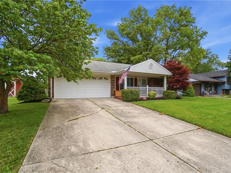 86 Bradley Drive, Germantown, OH 45327 Photo 2