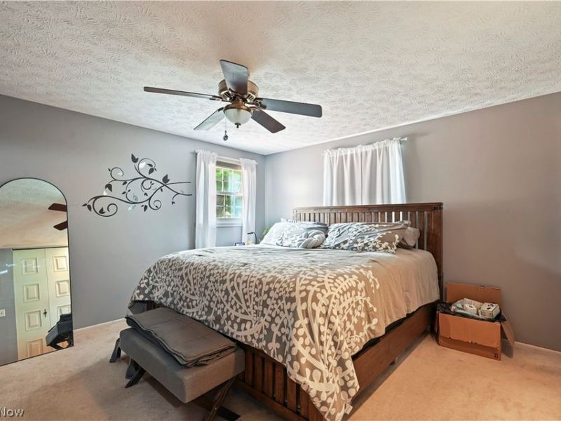 8441 Carriage Hill Drive NE, Warren, OH 44484 Photo 14
