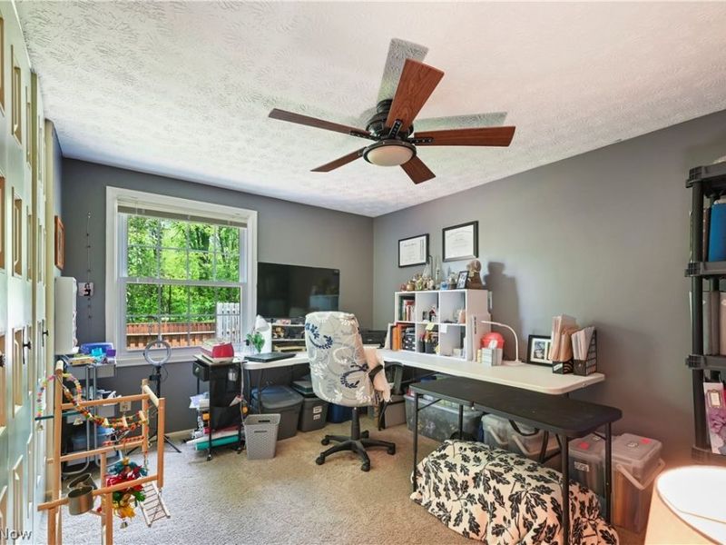 8441 Carriage Hill Drive NE, Warren, OH 44484 Photo 17