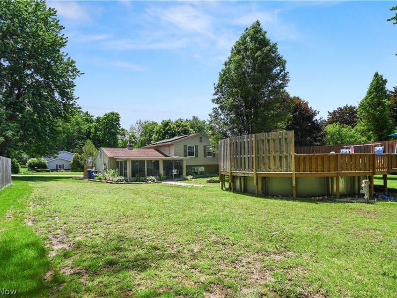 8441 Carriage Hill Drive NE, Warren, OH 44484 Photo 35
