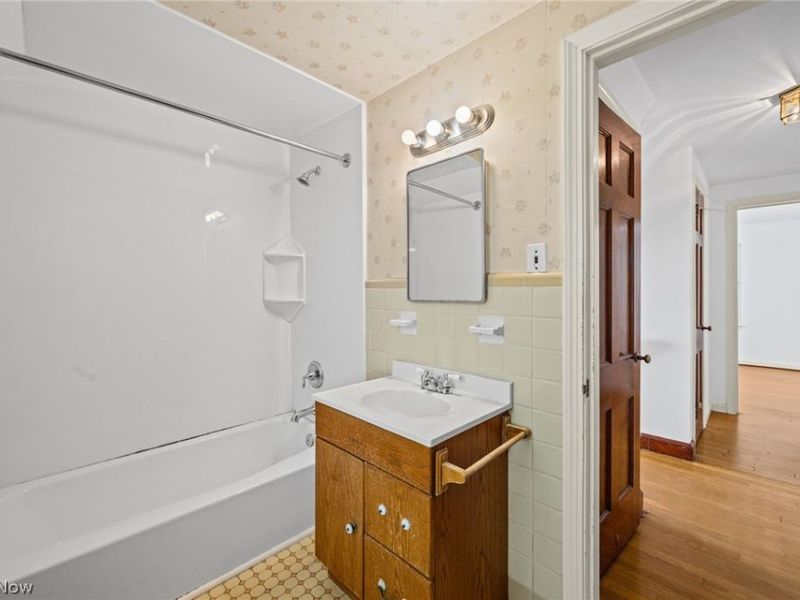 4137 Bushnell Road , University Heights, OH 44118 Photo 20
