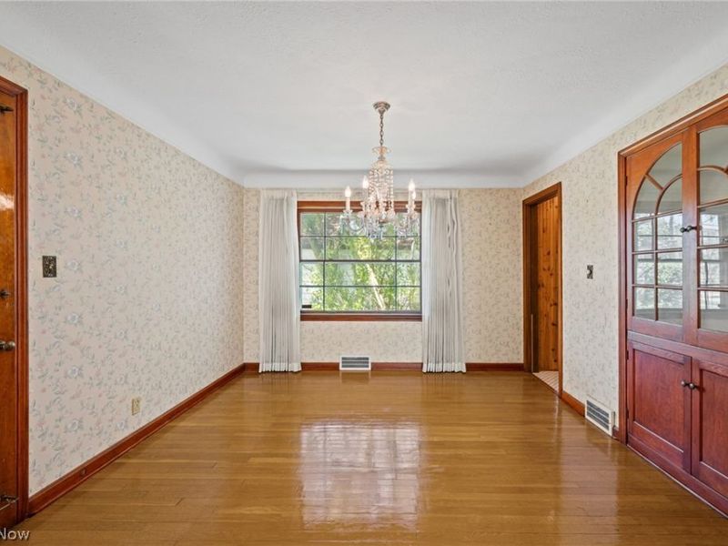 4137 Bushnell Road , University Heights, OH 44118 Photo 8