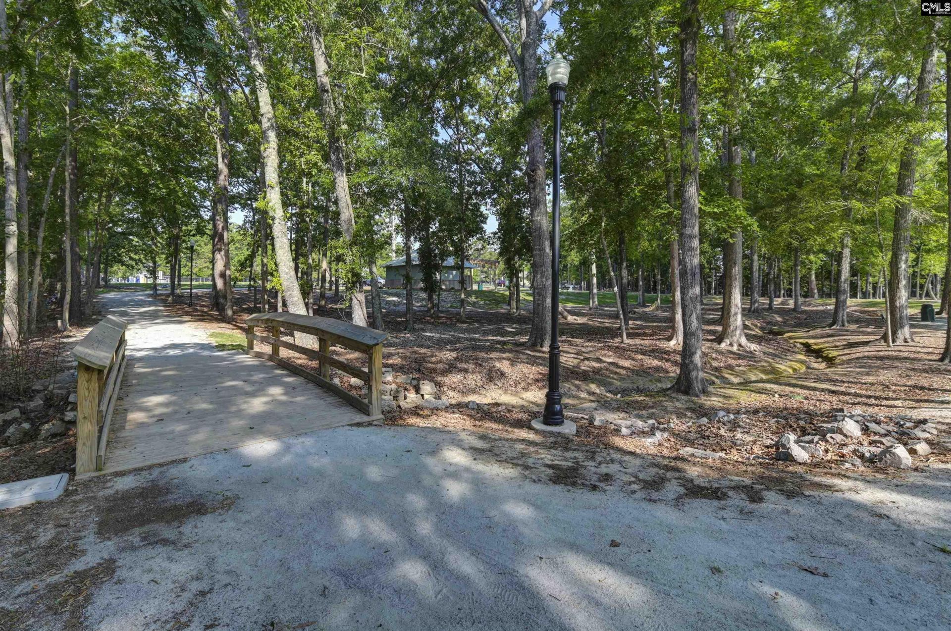 684 Cornerstone Circle  Photo 26