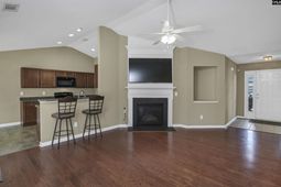 684 Cornerstone Circle  photo 4