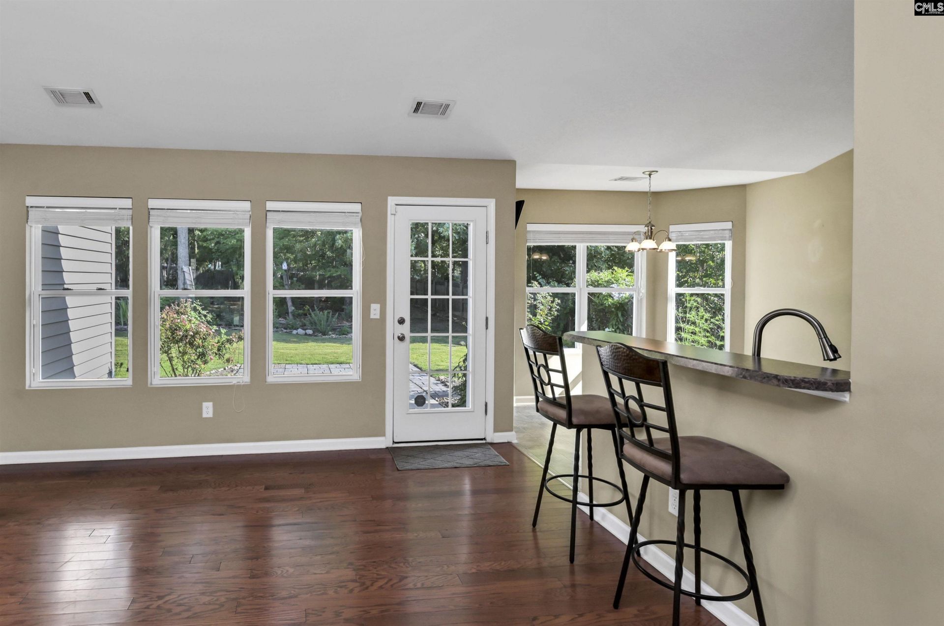 684 Cornerstone Circle  Photo 4