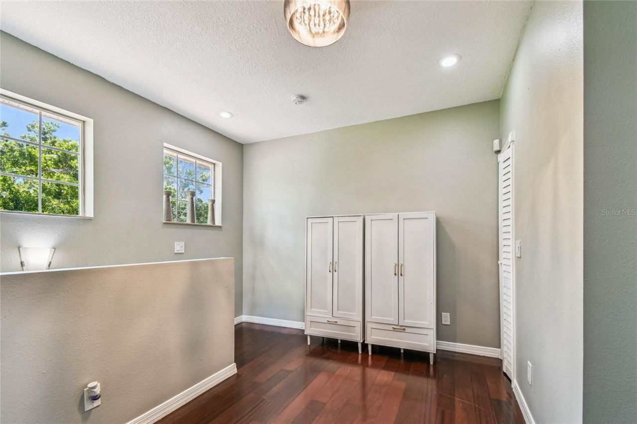 3225 71st Avenue N, Saint Petersburg, FL 33702 Photo